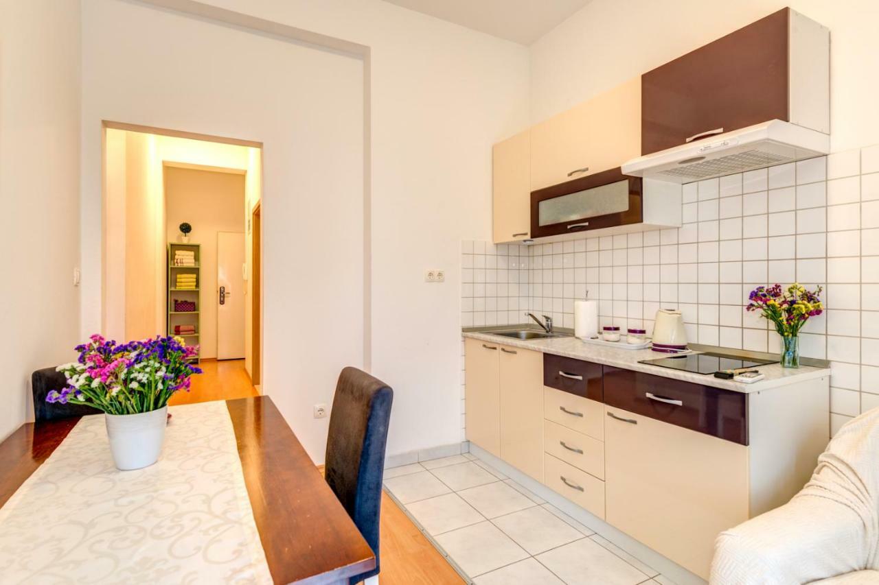 Apartment Roko Split Bagian luar foto