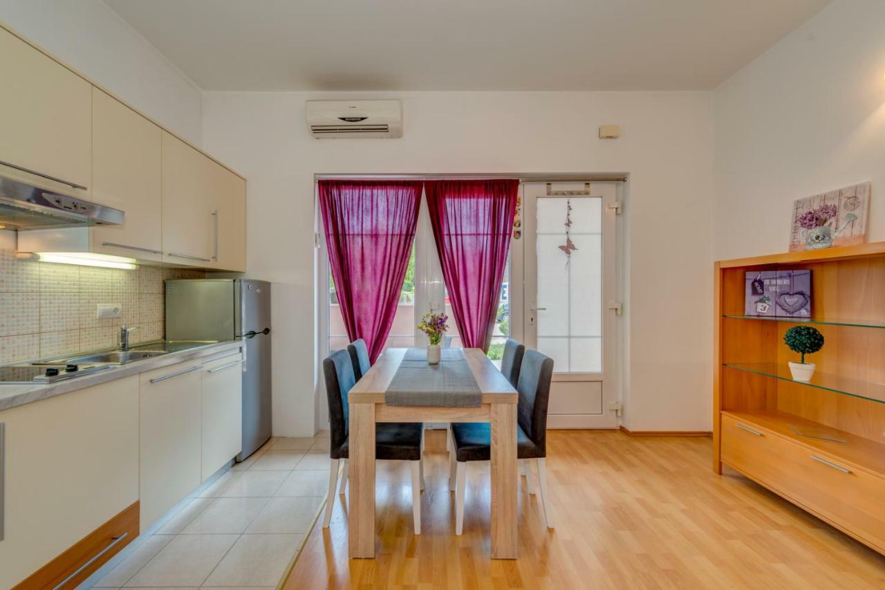 Apartment Roko Split Bagian luar foto