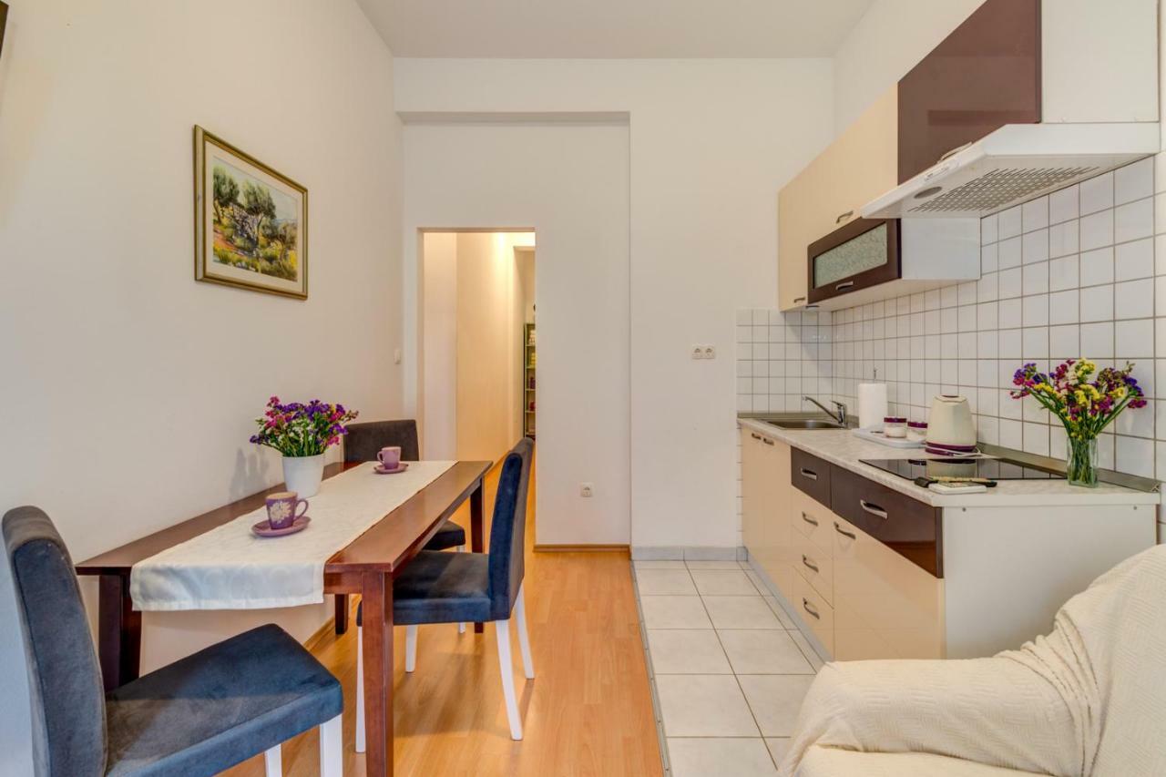 Apartment Roko Split Bagian luar foto