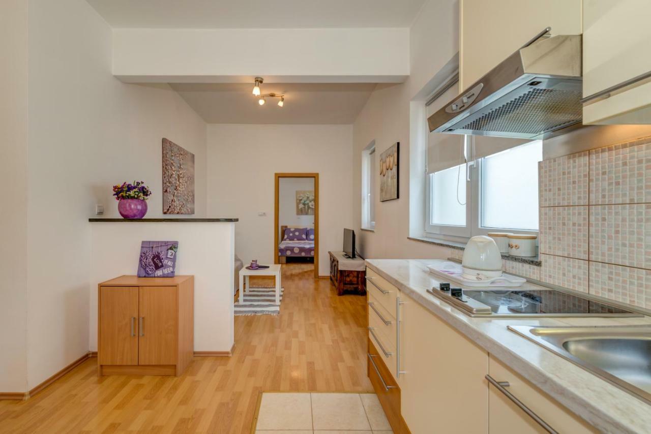 Apartment Roko Split Bagian luar foto